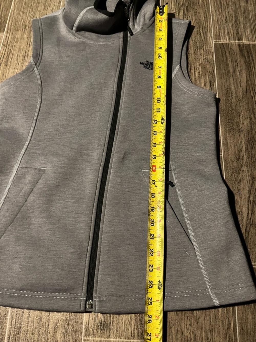 The North Face Women's Canyonwall Grey Hooded Vest Size Medium Full Zip - Picture 7 of 7
